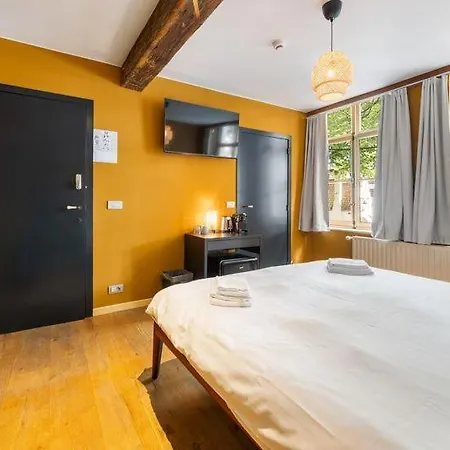 Lake Suites 3*