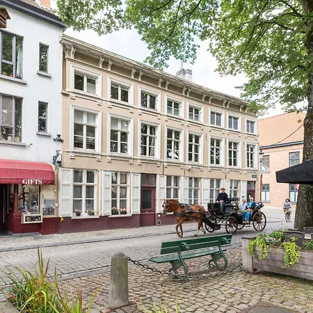 ベッド・アンド・ブレックファスト B＆B デン ウィッテン レウー ブルージュ