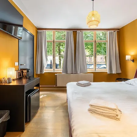 Sonatine Bed & Breakfast 3*