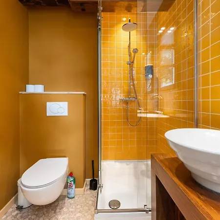 Lake Suites 3*