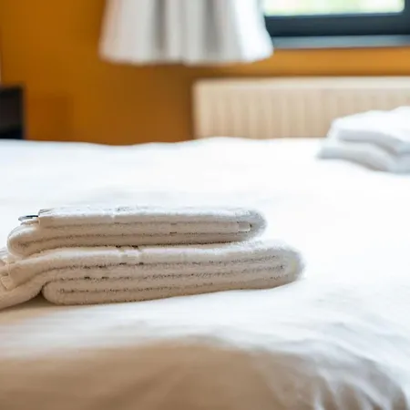 Bed and Breakfast Lake Suites 3*
